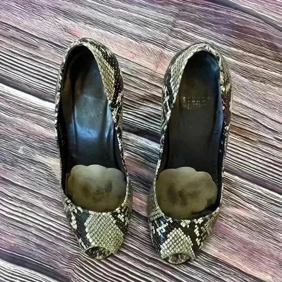 Women’s size 8 Stewart Weitzman Giboya snakeskin, peep tail heels, shoes, pumps - Picture 2 of 6